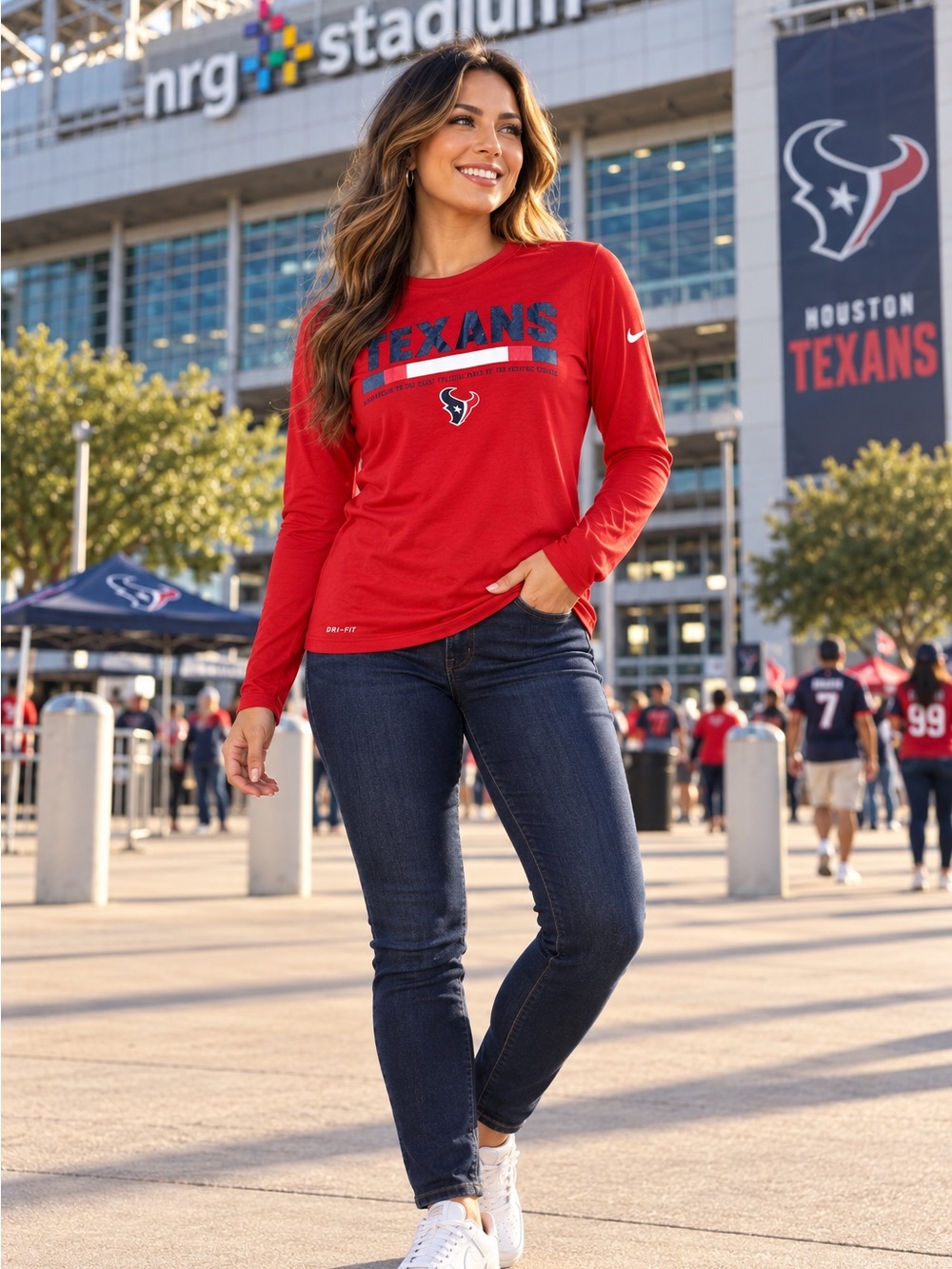 Nike Houston Texans Womens Medium Dri-FIT Long Sleeve Athletic Fit Shirt NFL EUC